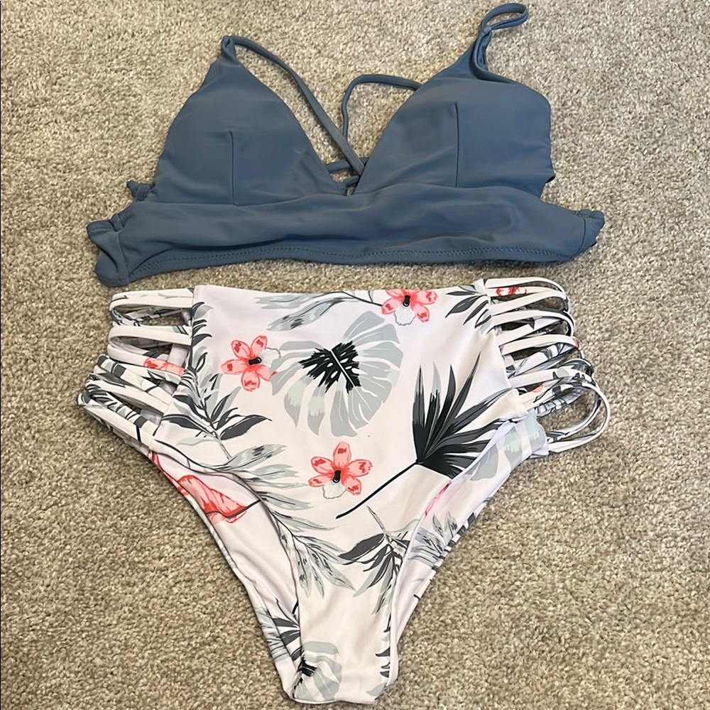 Cupshe Blue and Floral Bikini Set